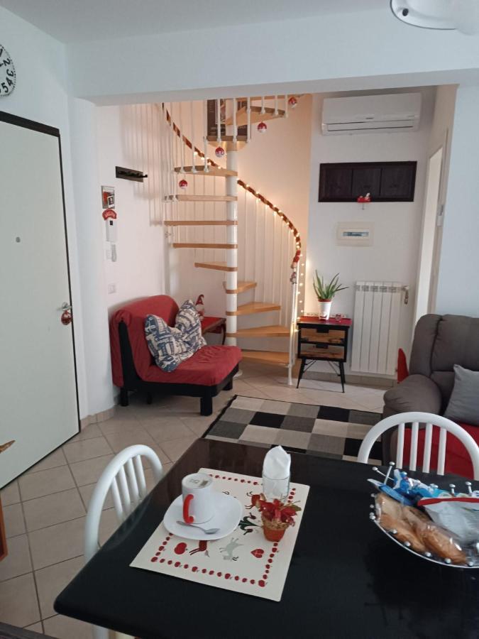 Armareaoverseassuites Фьюмичино Экстерьер фото