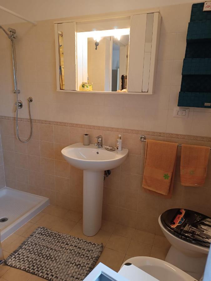 Armareaoverseassuites Фьюмичино Экстерьер фото