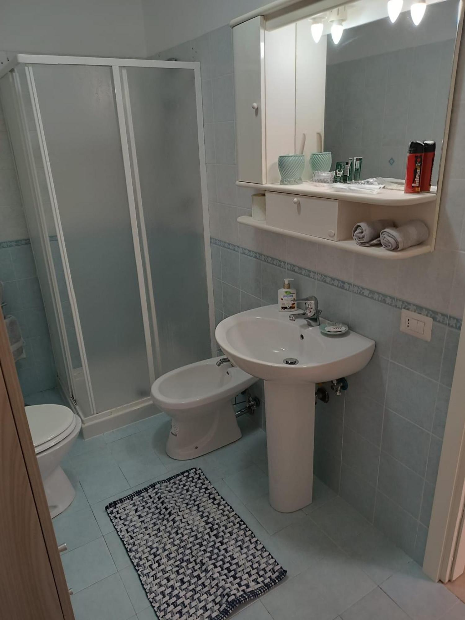 Armareaoverseassuites Фьюмичино Экстерьер фото